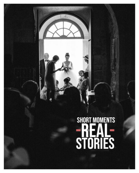 l'entrée de la mariée dans l'église près de Bordeaux